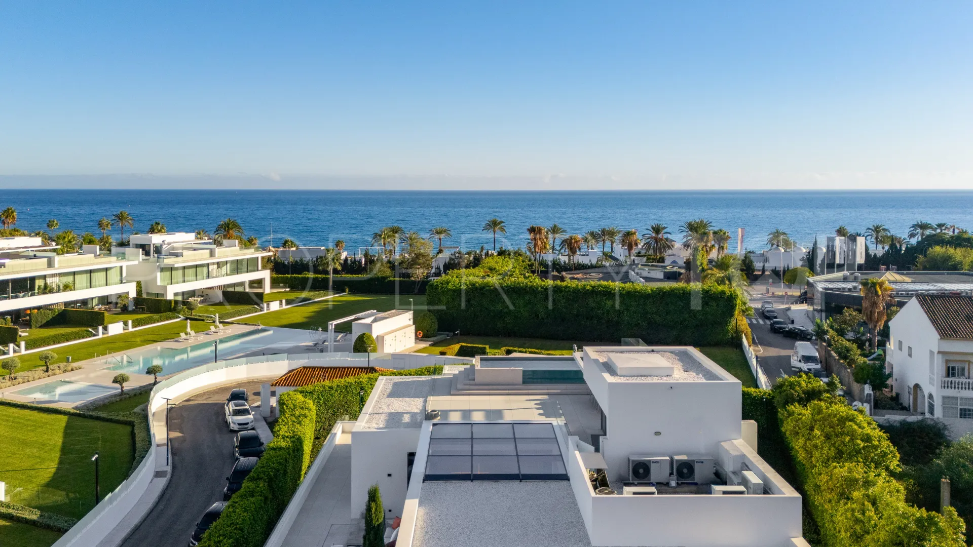 Villa a la venta en Marbella Golden Mile con 5 dormitorios