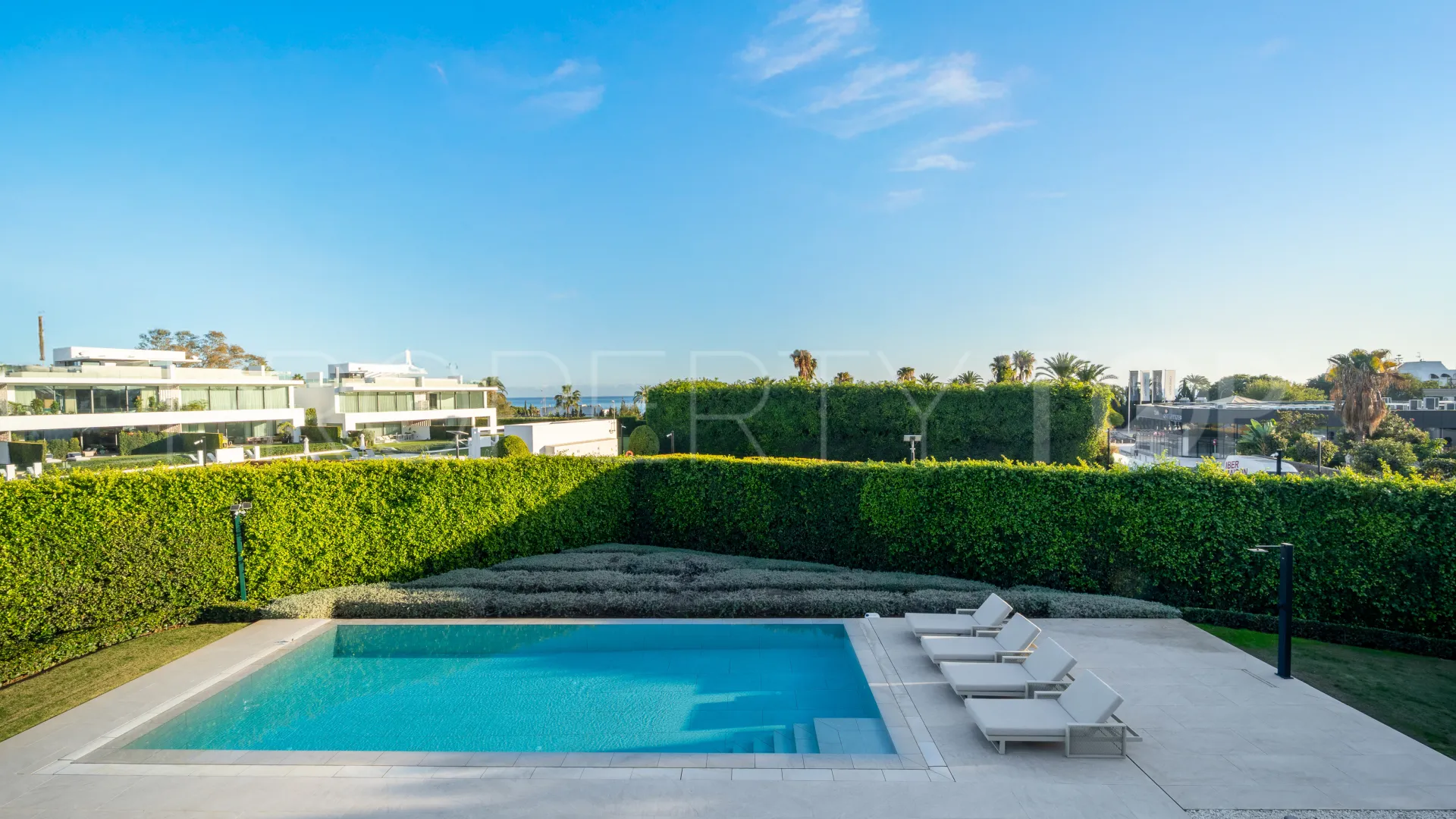 Villa a la venta en Marbella Golden Mile con 5 dormitorios
