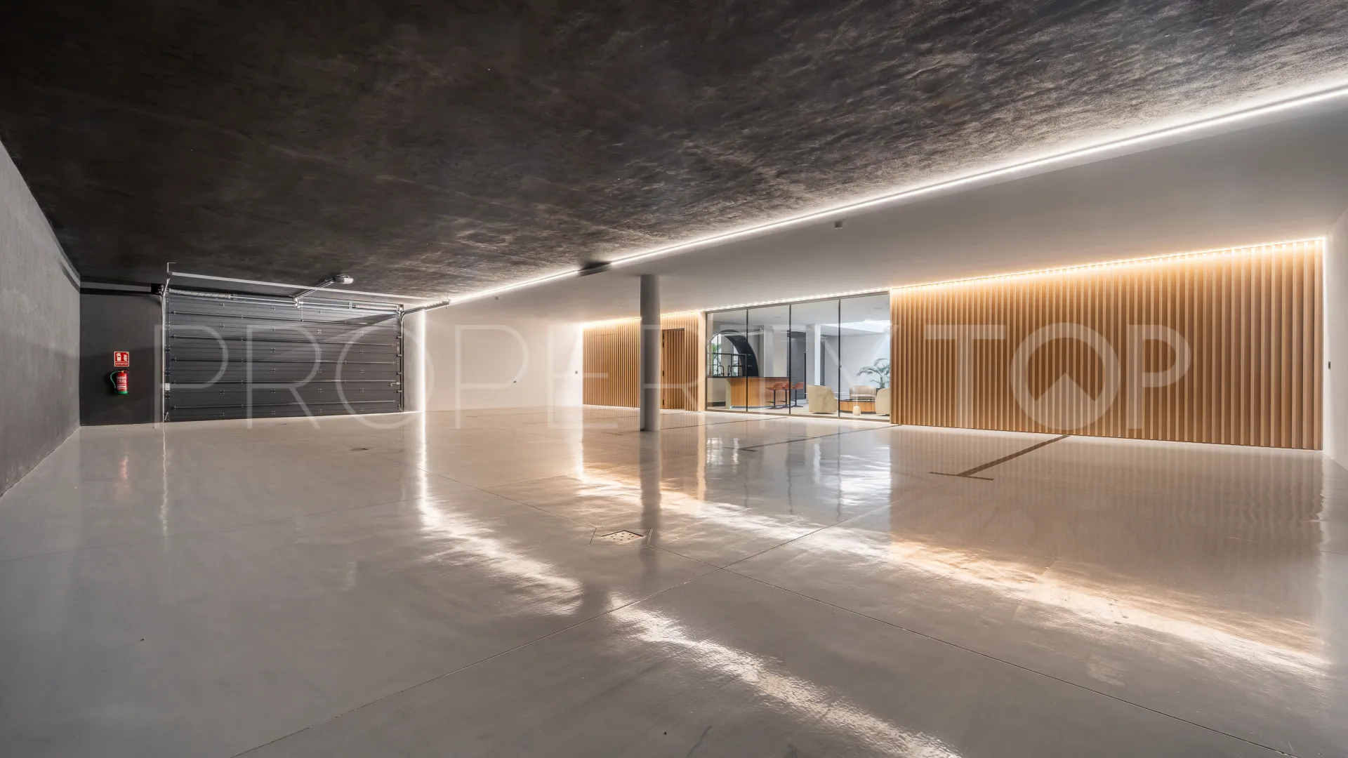 Villa a la venta en Marbella Golden Mile con 5 dormitorios
