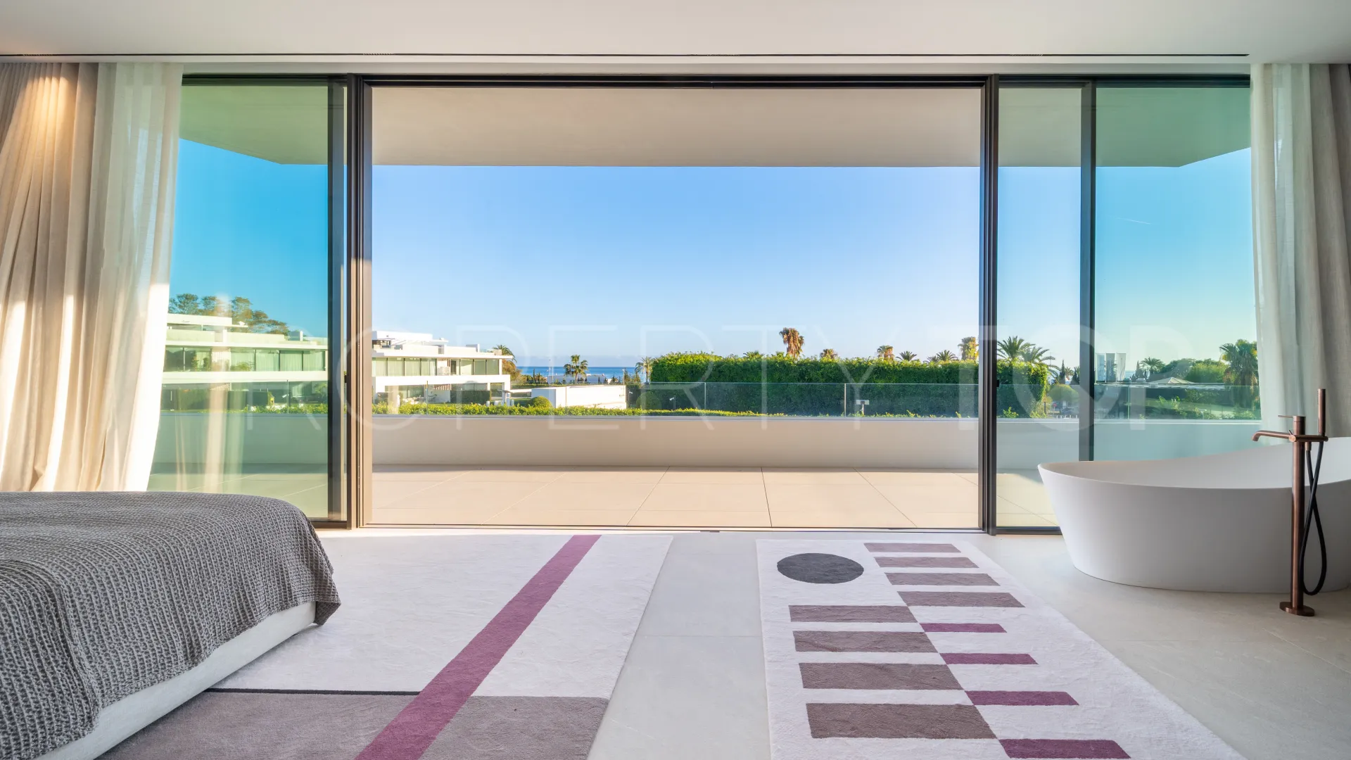 Villa a la venta en Marbella Golden Mile con 5 dormitorios
