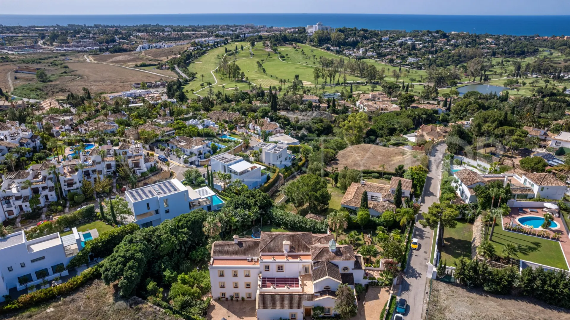 Paraiso Alto villa for sale