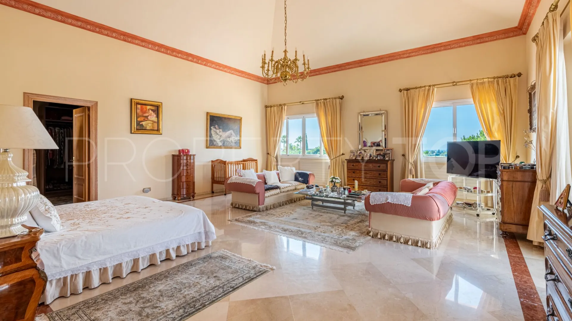 Paraiso Alto villa for sale