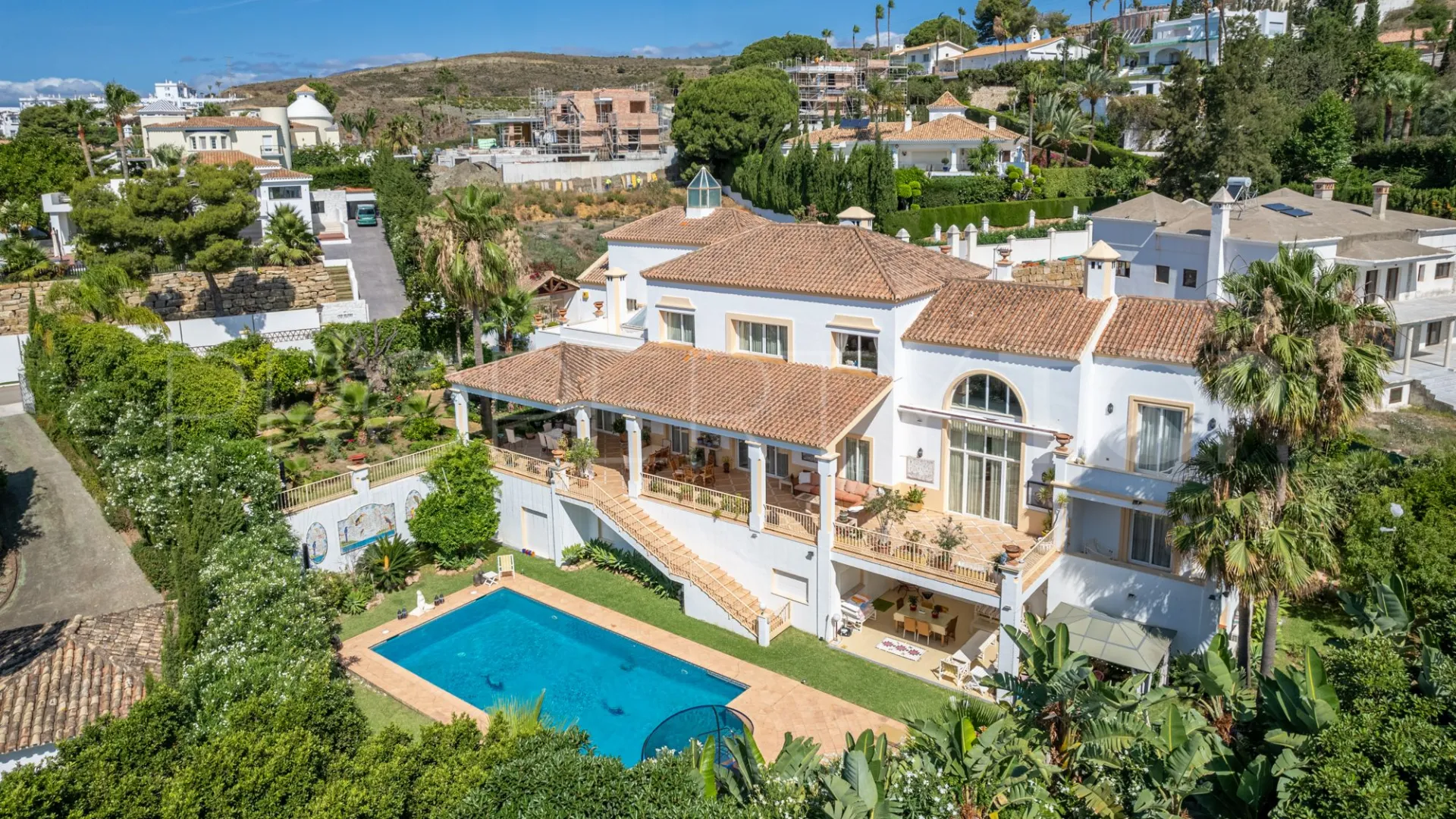 Paraiso Alto villa for sale