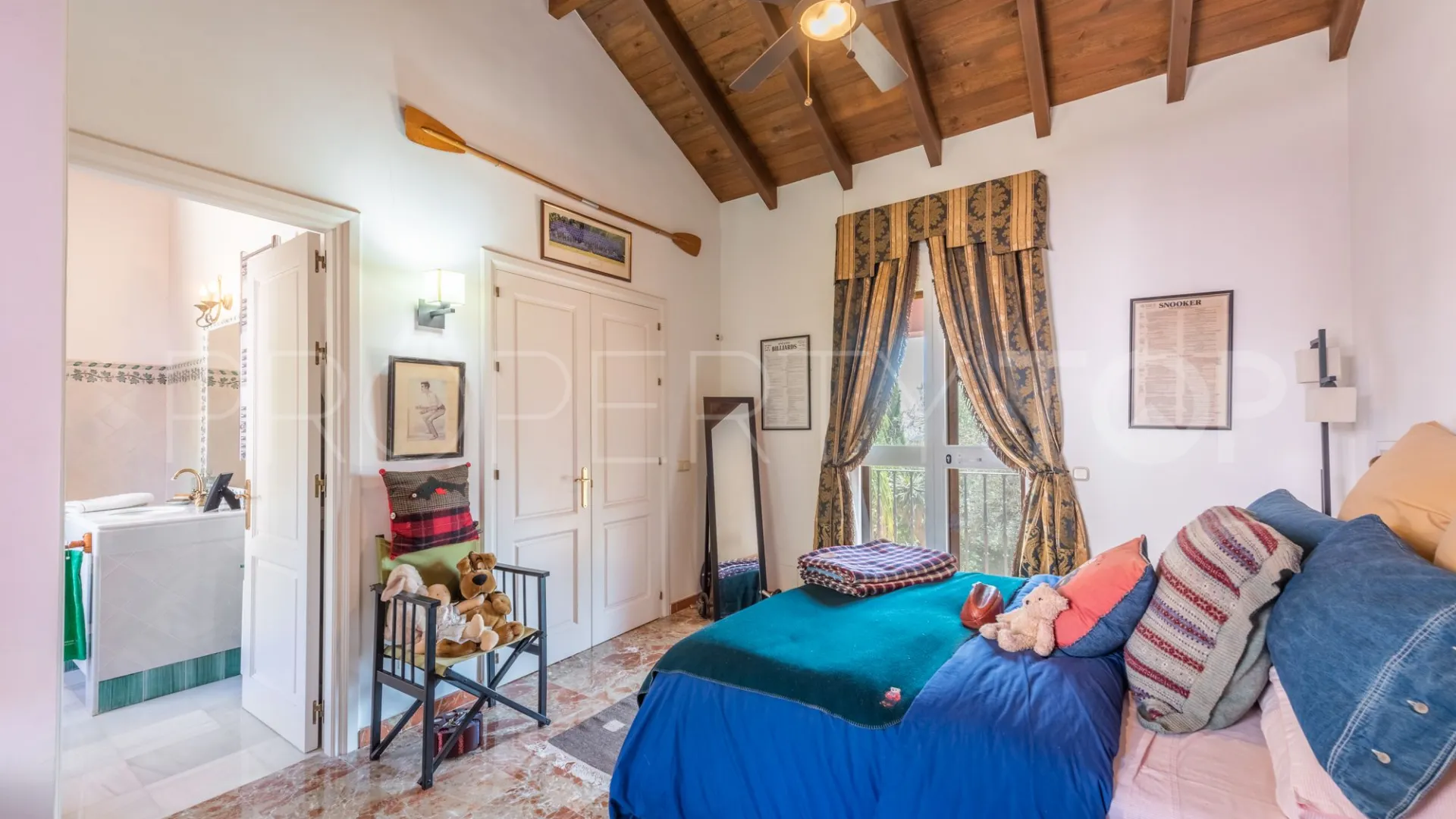 Villa for sale in Los Almendros