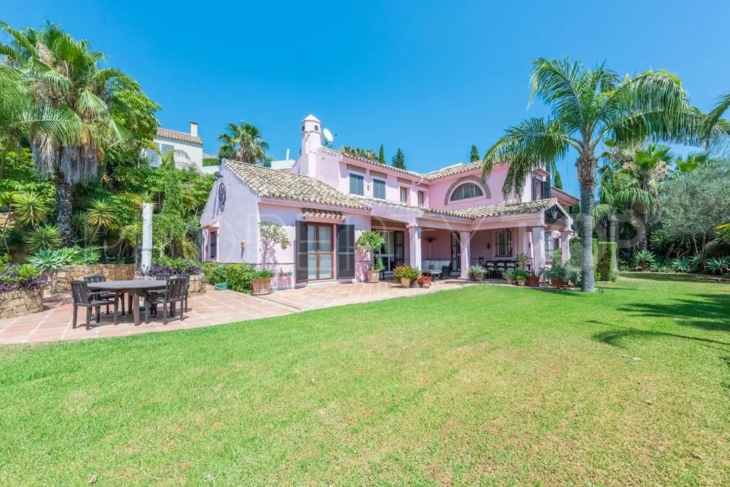 Villa for sale in Los Almendros