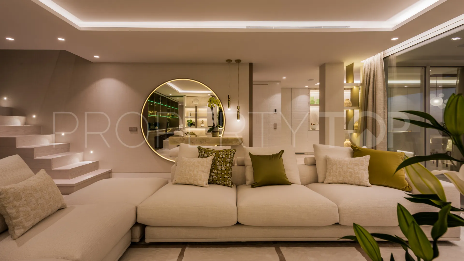 Puente Romano, atico duplex con 4 dormitorios en venta