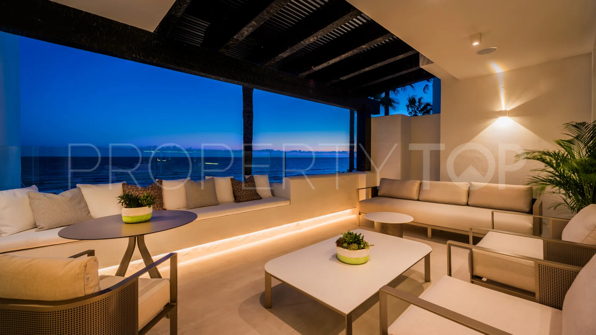 Puente Romano, atico duplex con 4 dormitorios en venta