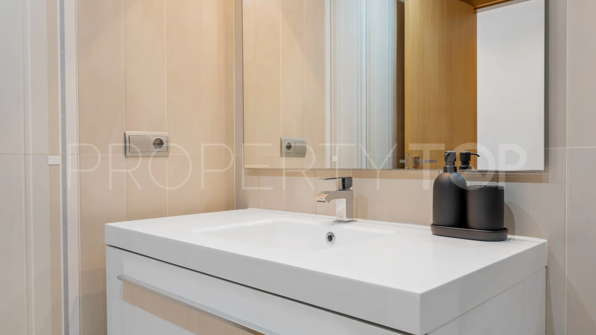 San Pedro de Alcantara, Ático a la venta de 3 dormitorios