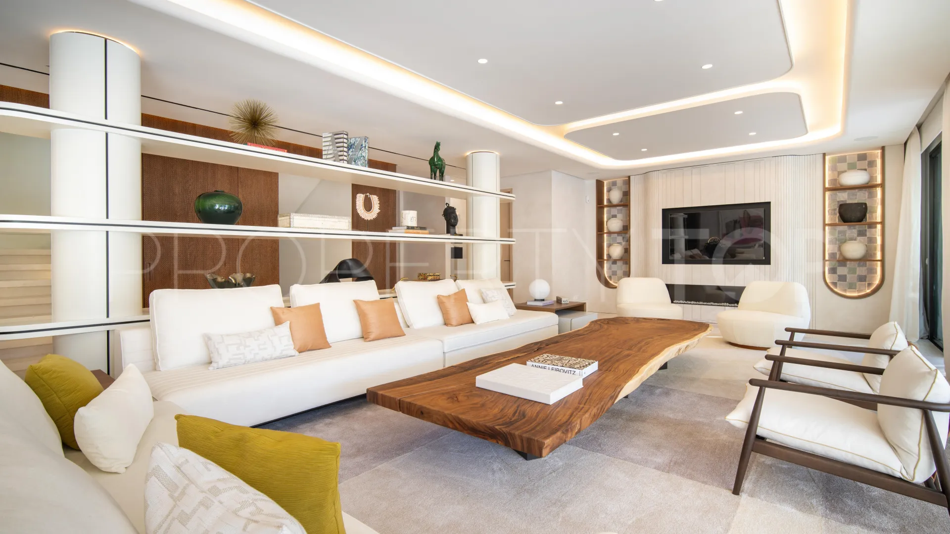 Villa en venta de 5 dormitorios en Altos Reales