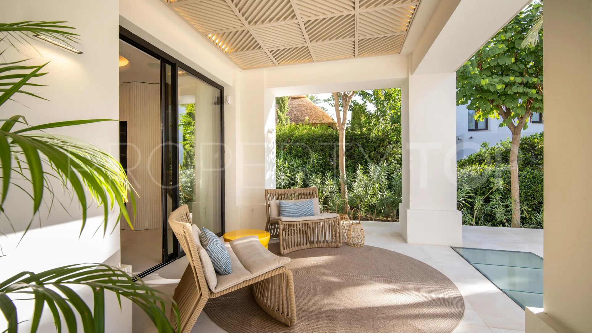 Villa en venta de 5 dormitorios en Altos Reales