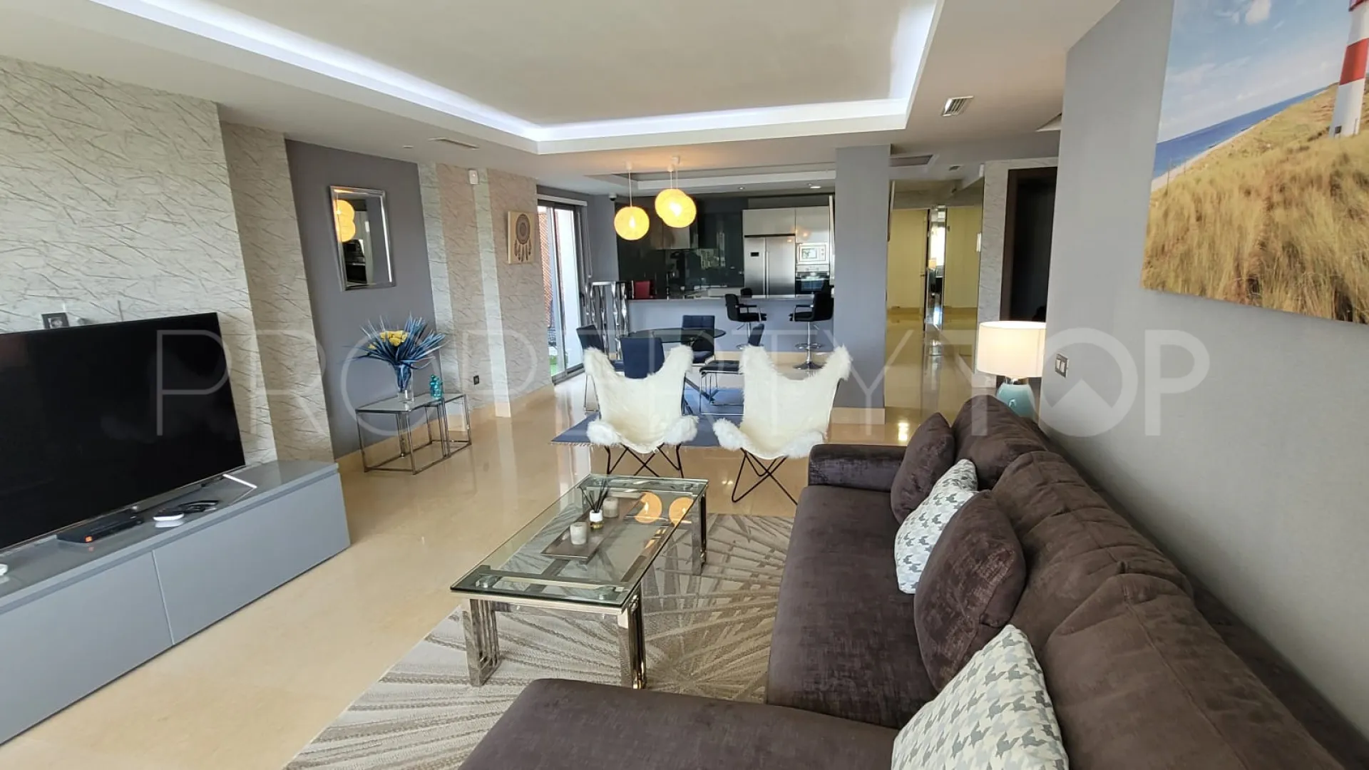 For sale apartment in Benahavis