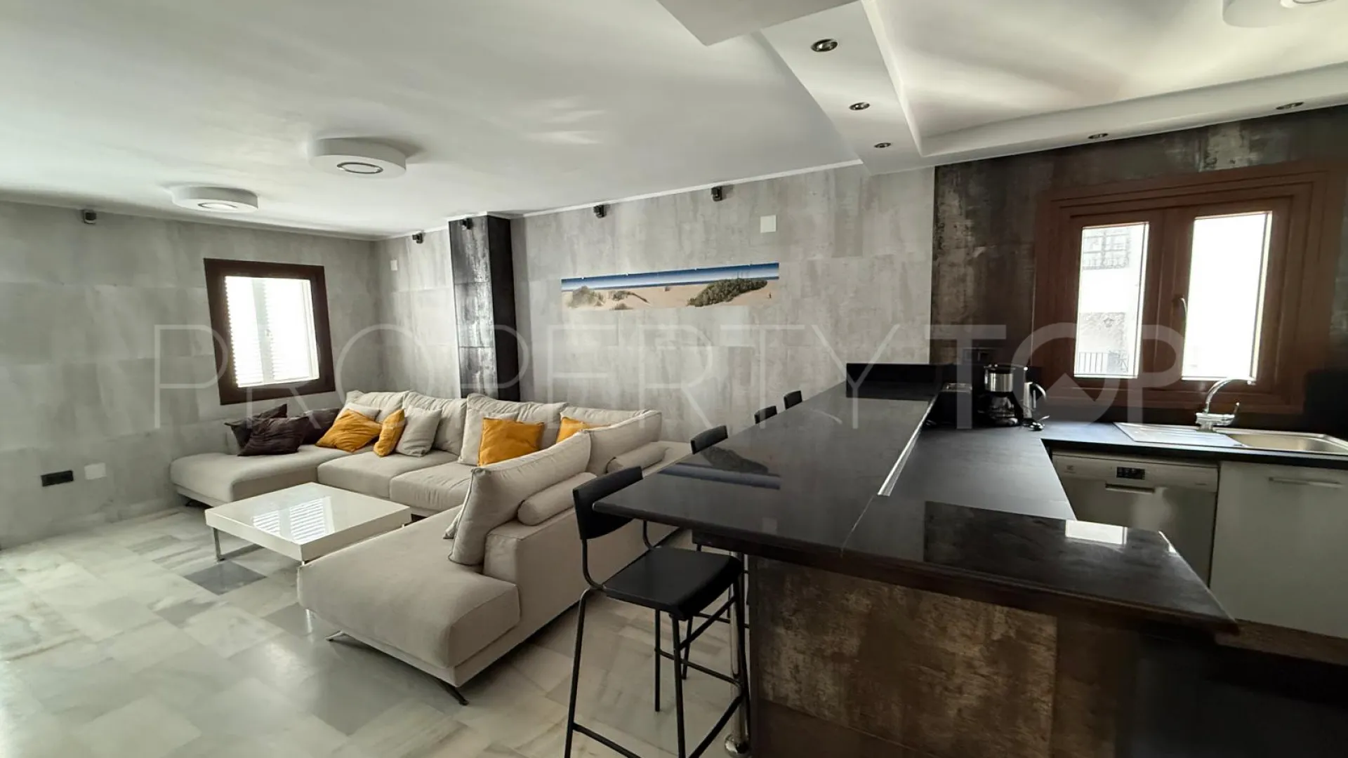 Apartamento a la venta de 2 dormitorios en Marbella - Puerto Banus