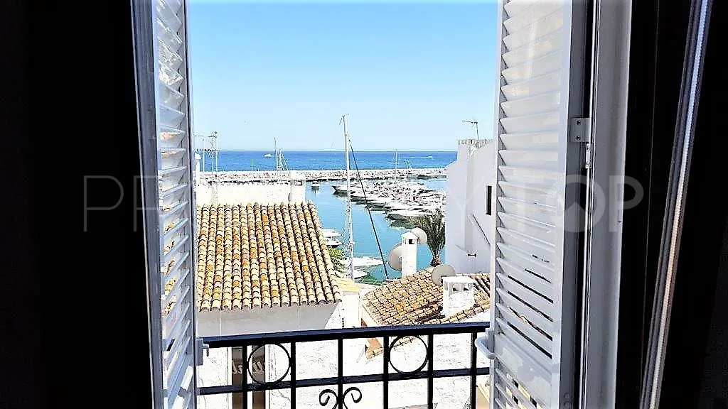 Apartamento a la venta de 2 dormitorios en Marbella - Puerto Banus