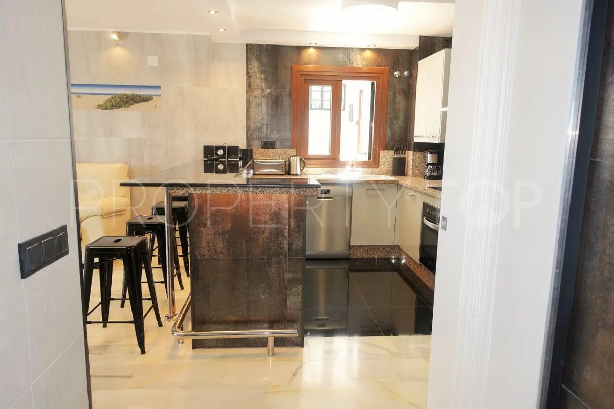 Apartamento a la venta de 2 dormitorios en Marbella - Puerto Banus