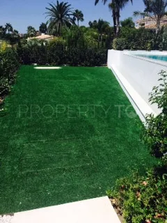 Villa for sale in Nagüeles with 4 bedrooms