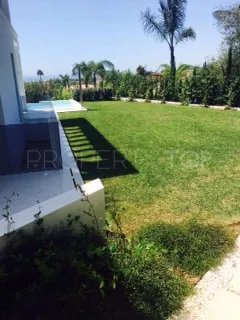 Villa for sale in Nagüeles with 4 bedrooms