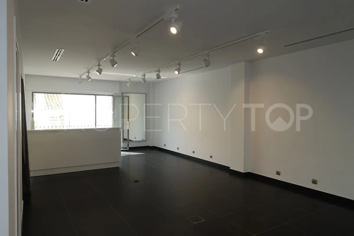 Marbella - Puerto Banus, tienda en venta