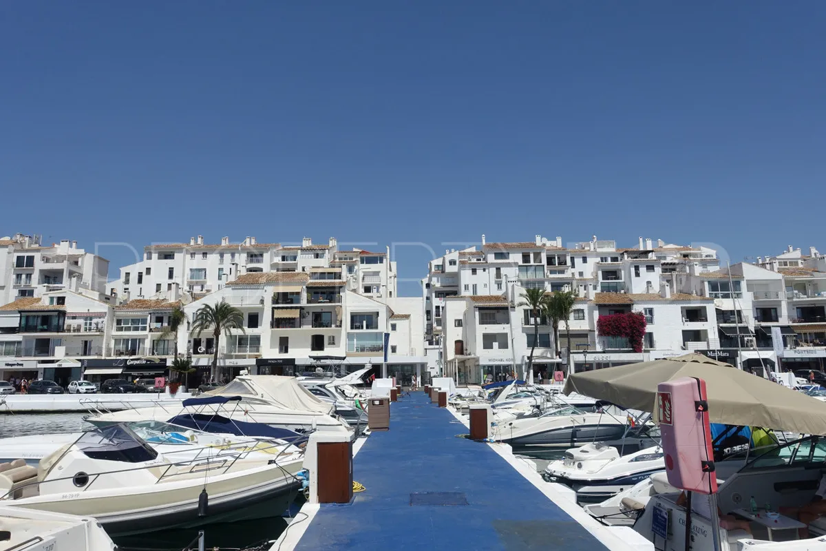 Marbella - Puerto Banus, tienda en venta