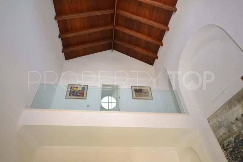 For sale 6 bedrooms villa in Guadalmina Baja