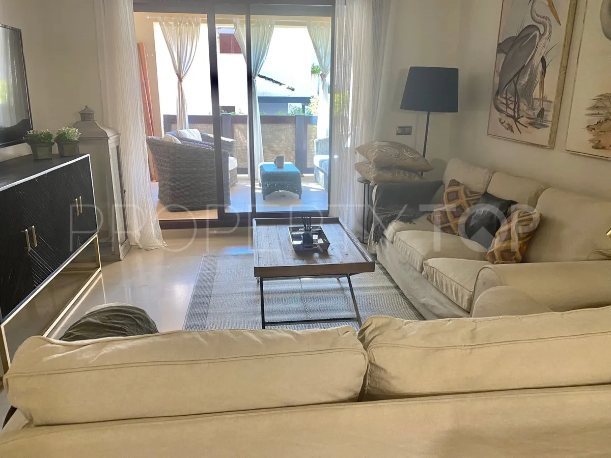 Apartamento planta baja en venta en Nueva Andalucia con 2 dormitorios