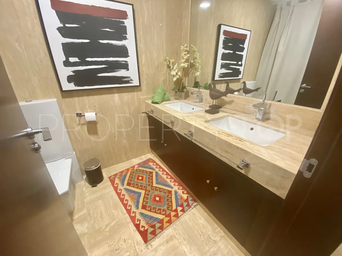 Apartamento planta baja en venta en Nueva Andalucia con 2 dormitorios