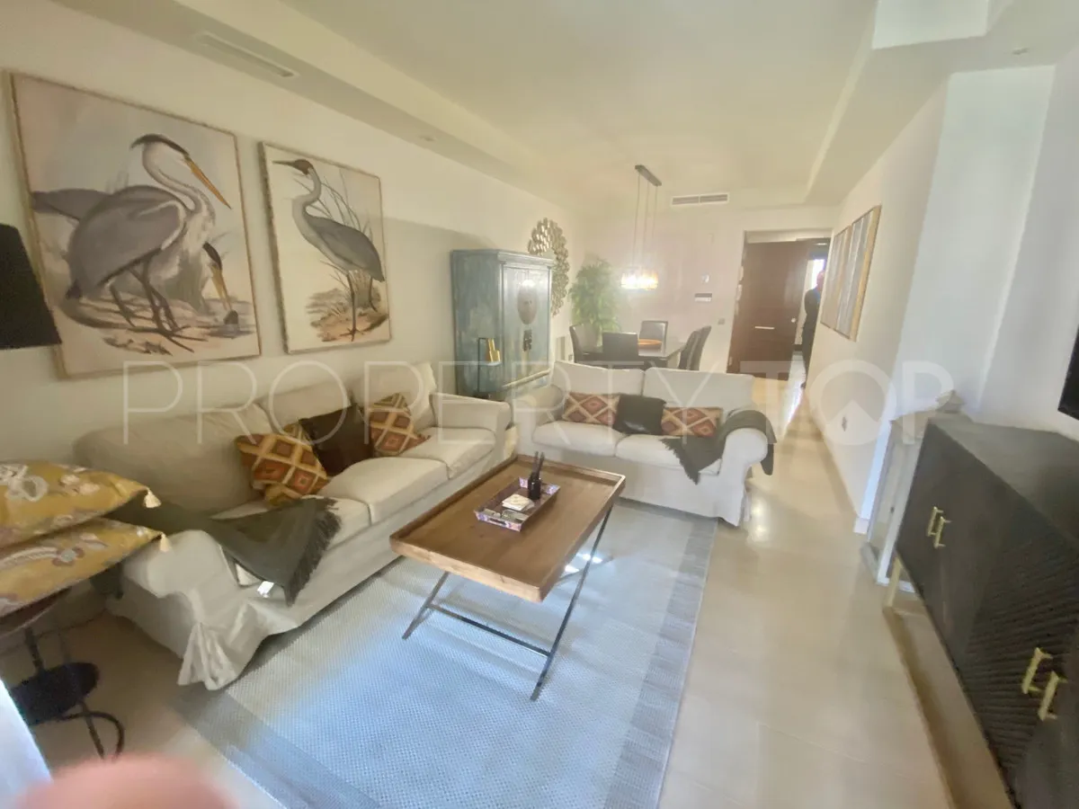Apartamento planta baja en venta en Nueva Andalucia con 2 dormitorios
