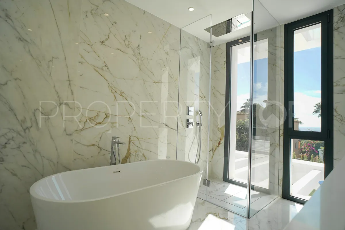 For sale villa with 5 bedrooms in Los Flamingos