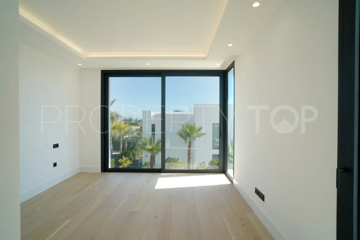 For sale villa with 5 bedrooms in Los Flamingos