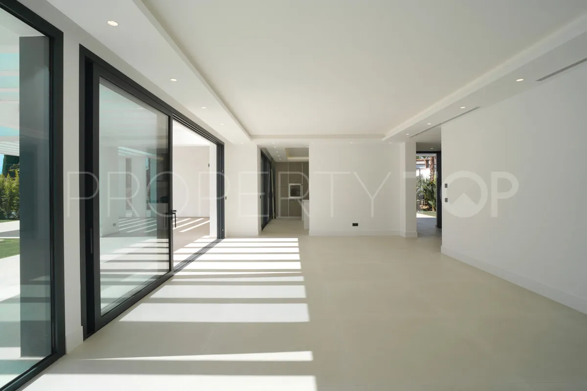 For sale villa with 5 bedrooms in Los Flamingos