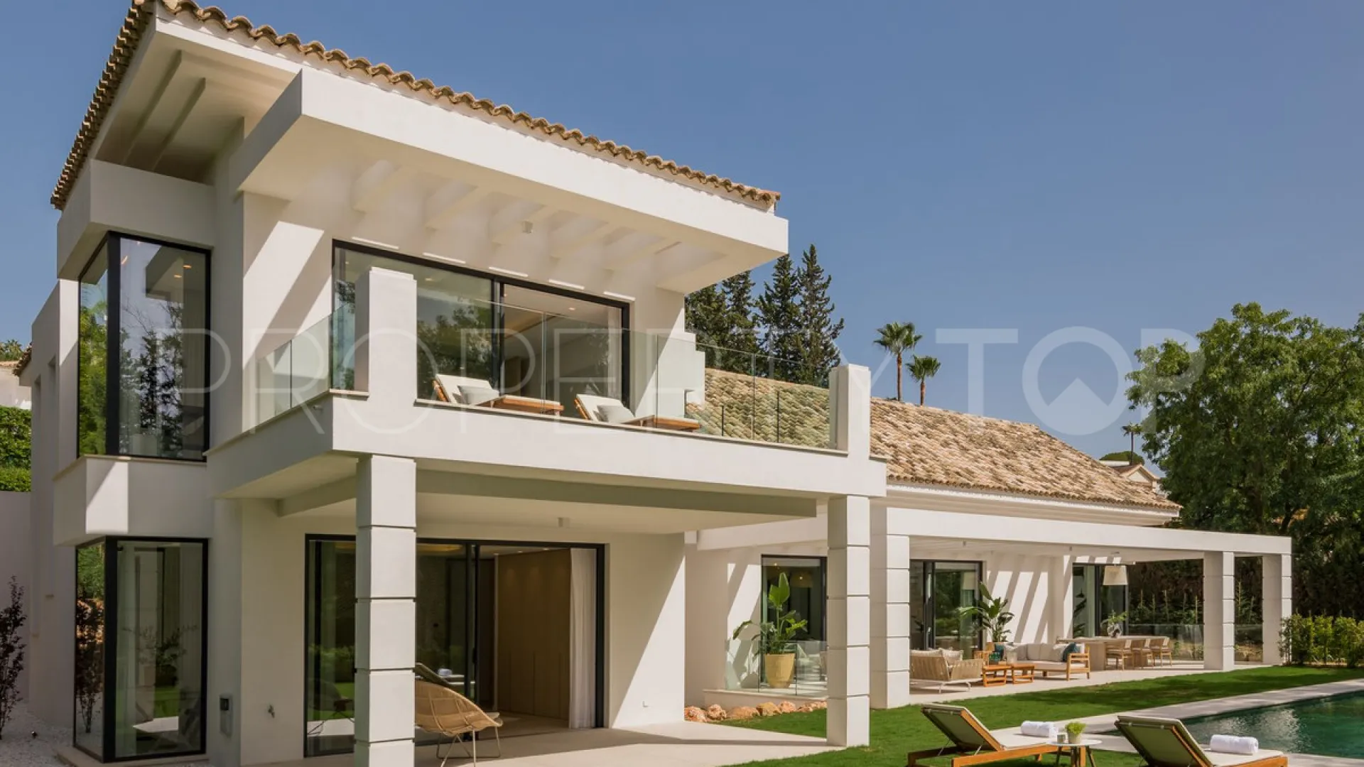 For sale El Paraiso 5 bedrooms villa