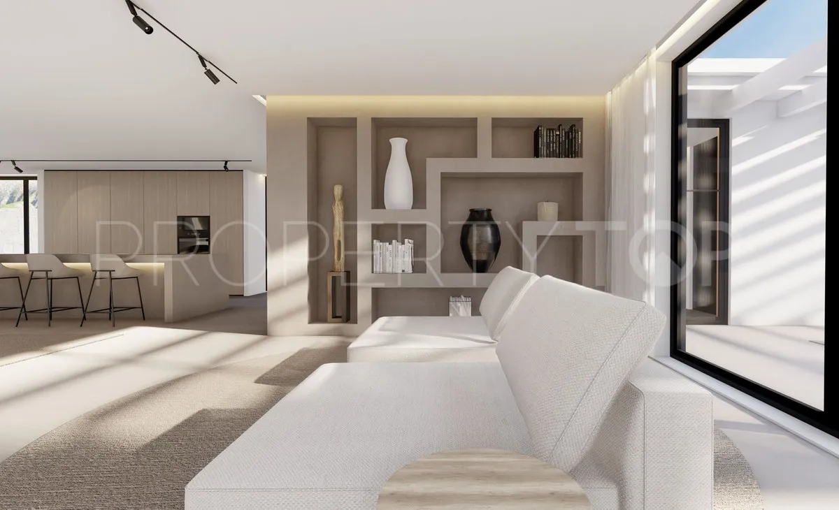 For sale villa with 5 bedrooms in Guadalmina Baja
