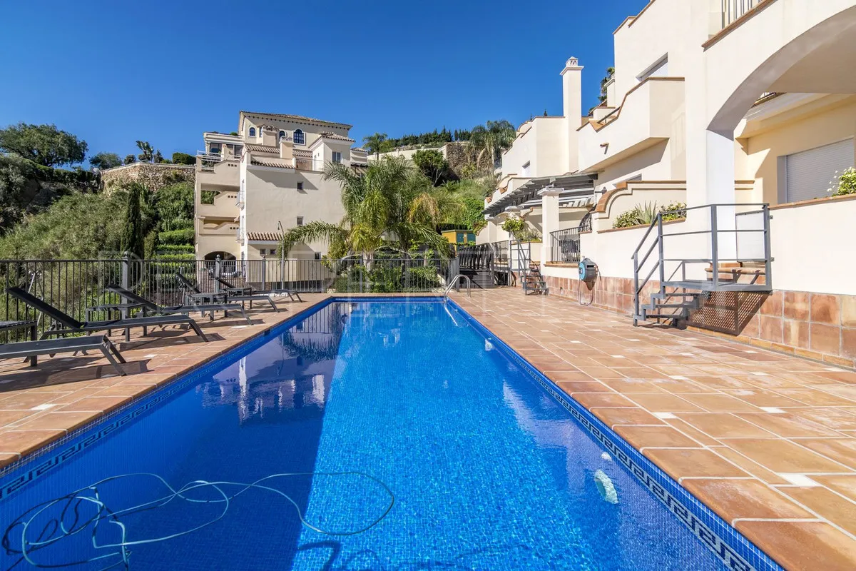 Ático en venta en Benahavis de 3 dormitorios