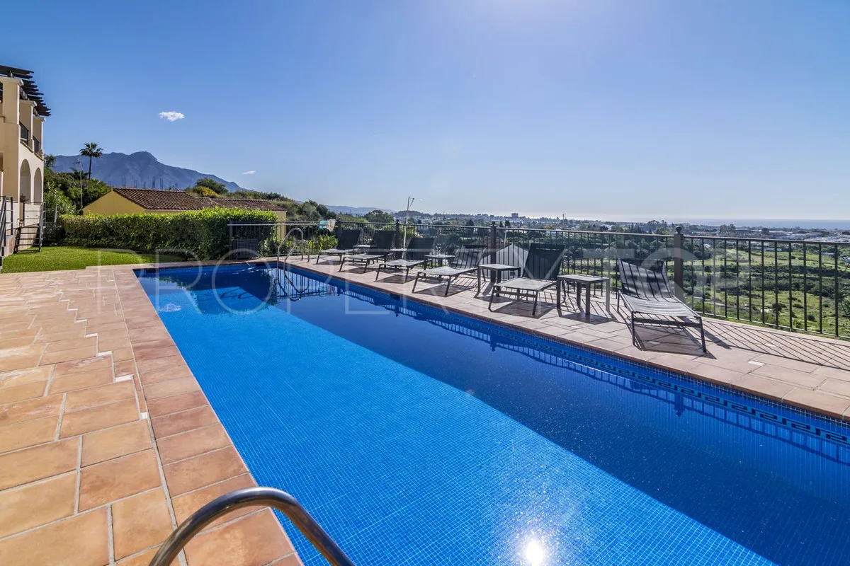 Ático en venta en Benahavis de 3 dormitorios