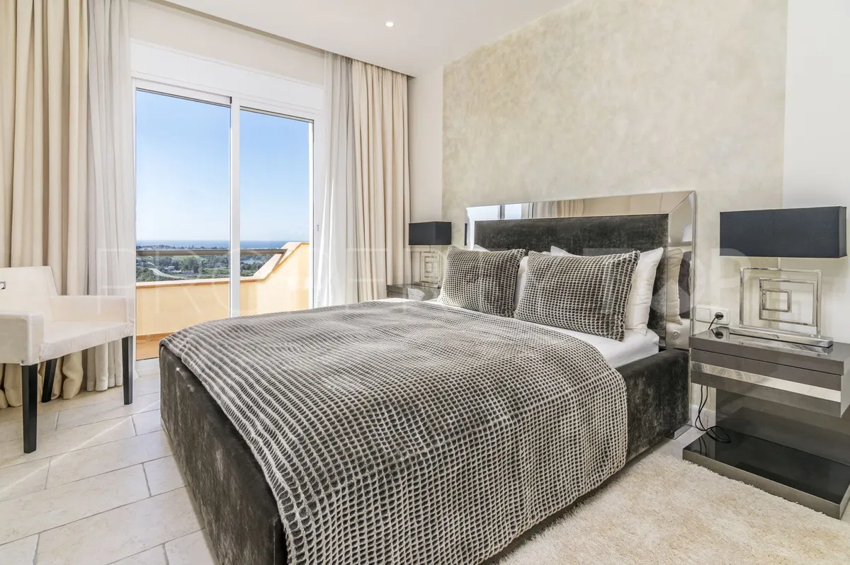 Ático en venta en Benahavis de 3 dormitorios