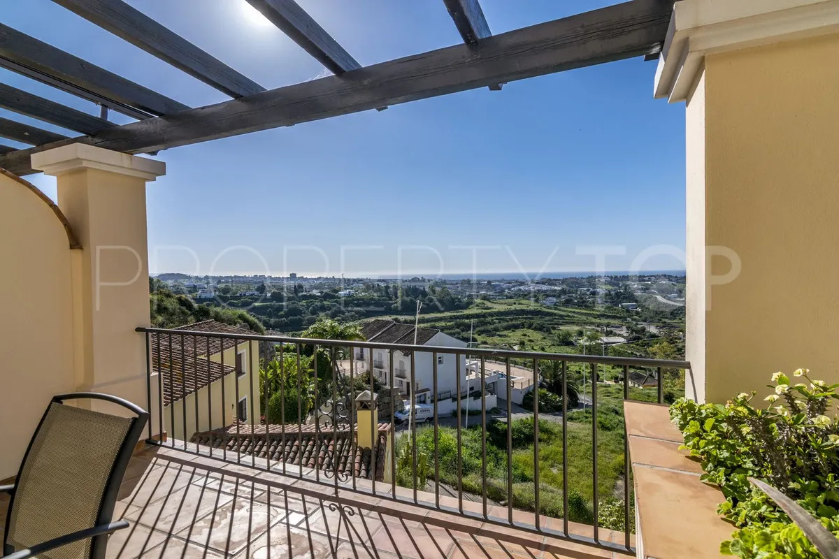 Ático en venta en Benahavis de 3 dormitorios
