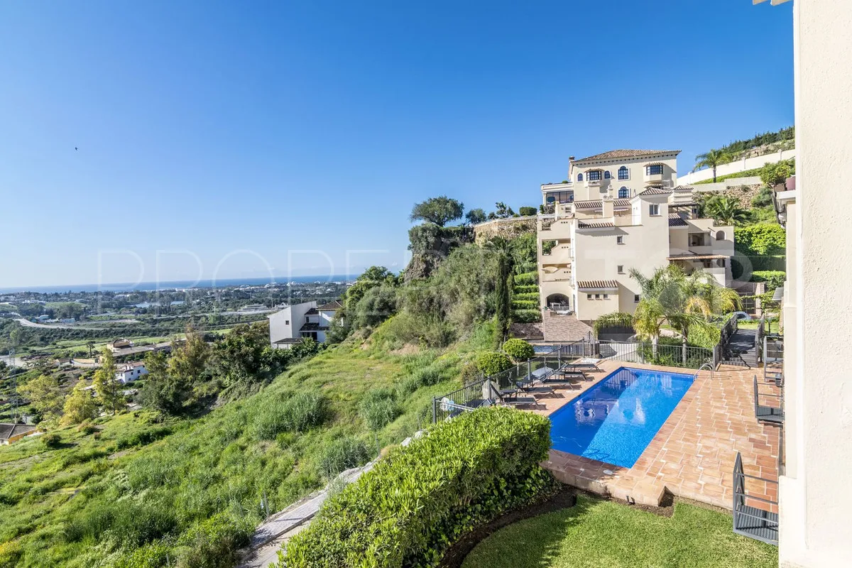 Ático en venta en Benahavis de 3 dormitorios