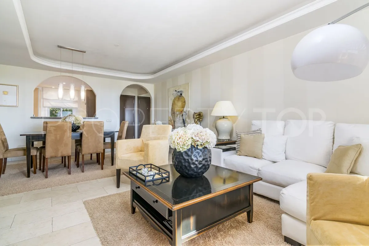 Ático en venta en Benahavis de 3 dormitorios