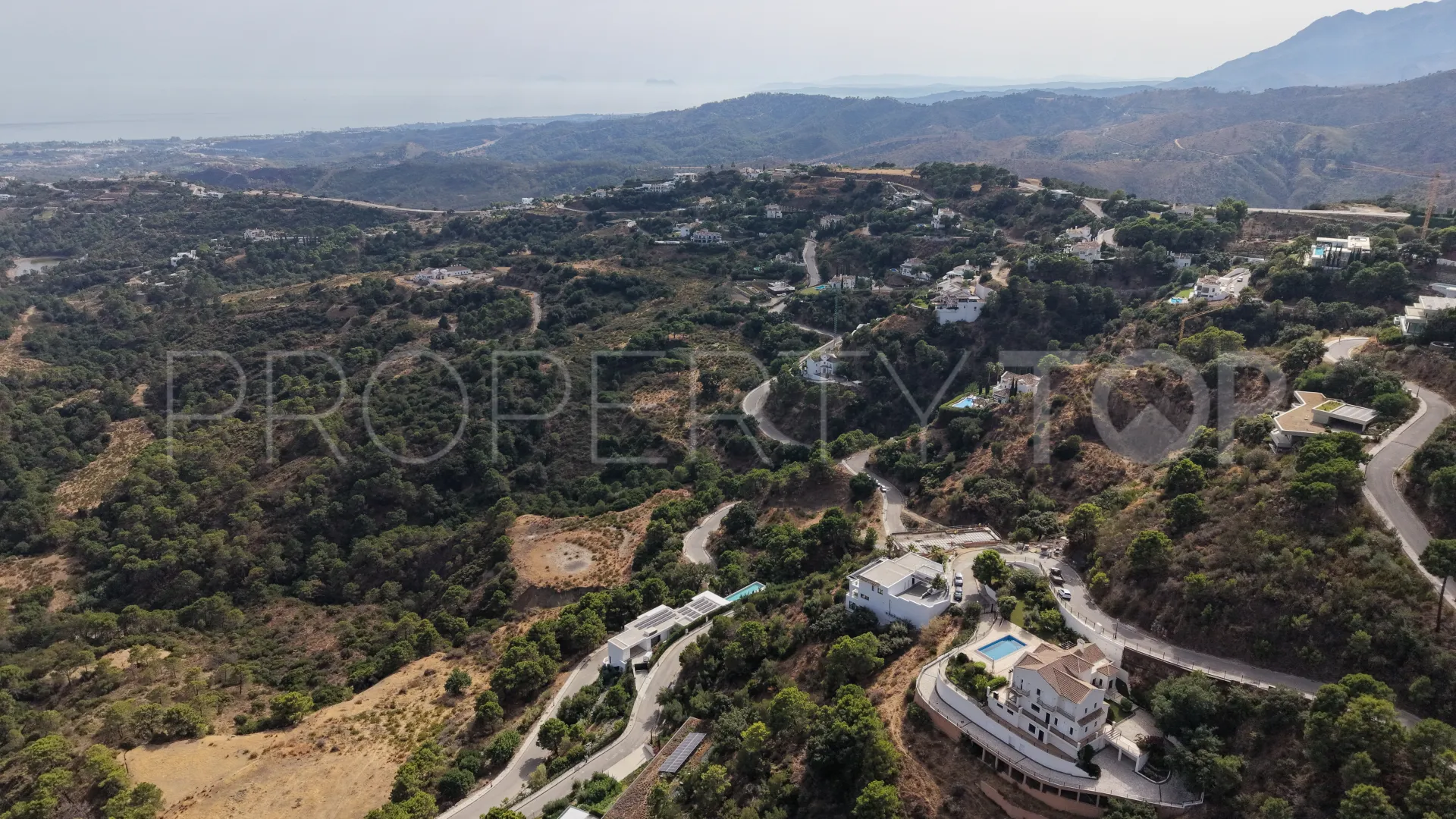 For sale Monte Mayor villa with 5 bedrooms