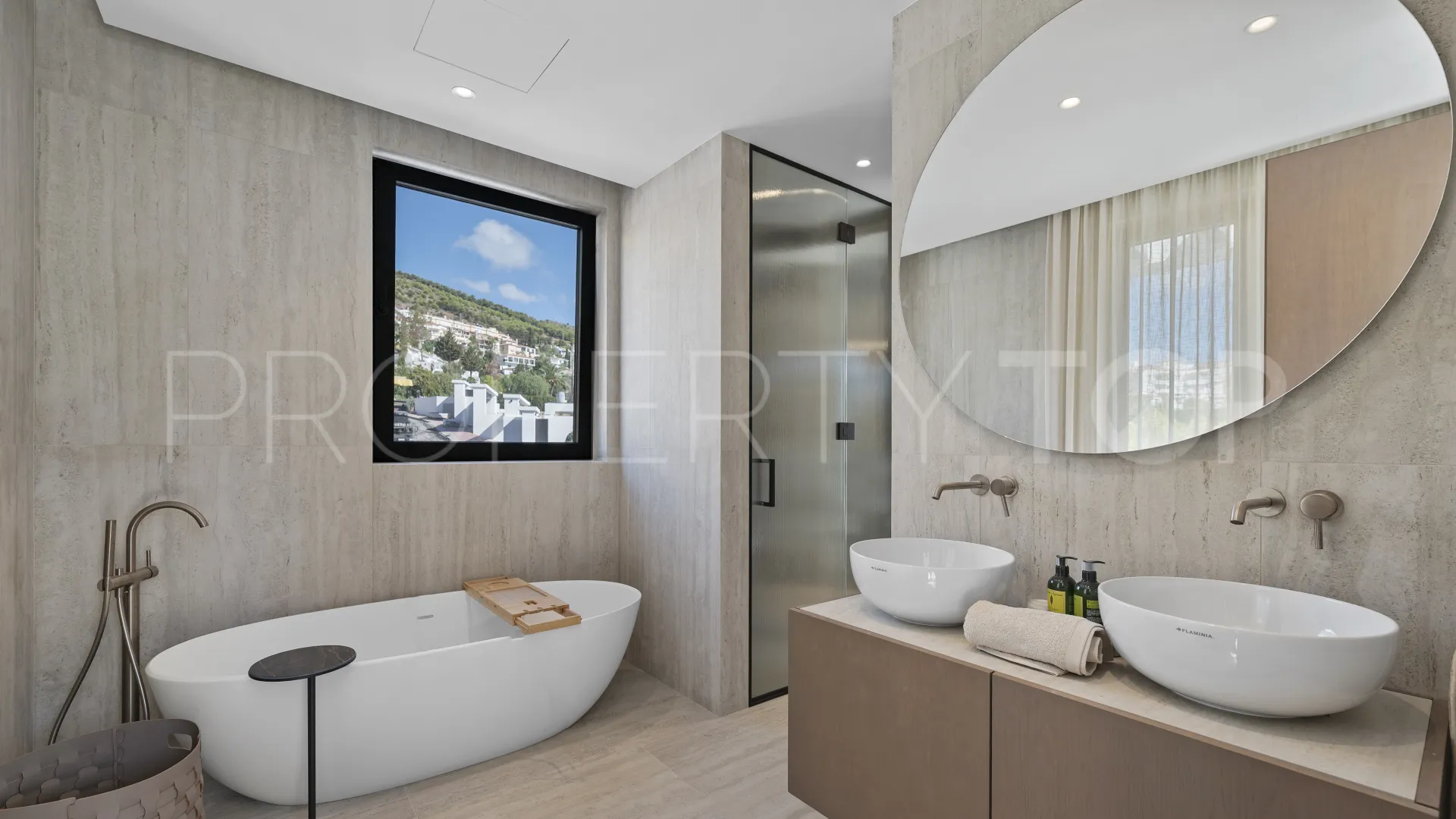Benalmadena 5 bedrooms villa for sale
