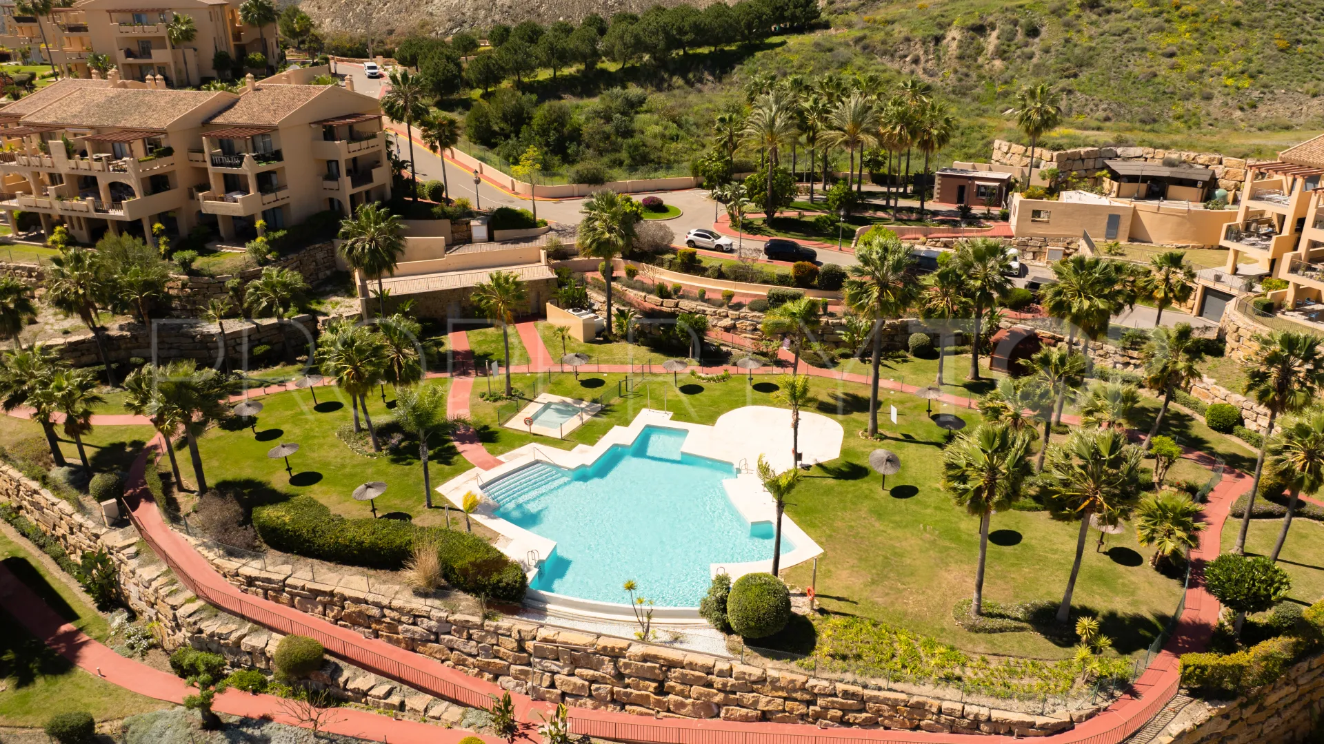 Benahavis, apartamento planta baja en venta