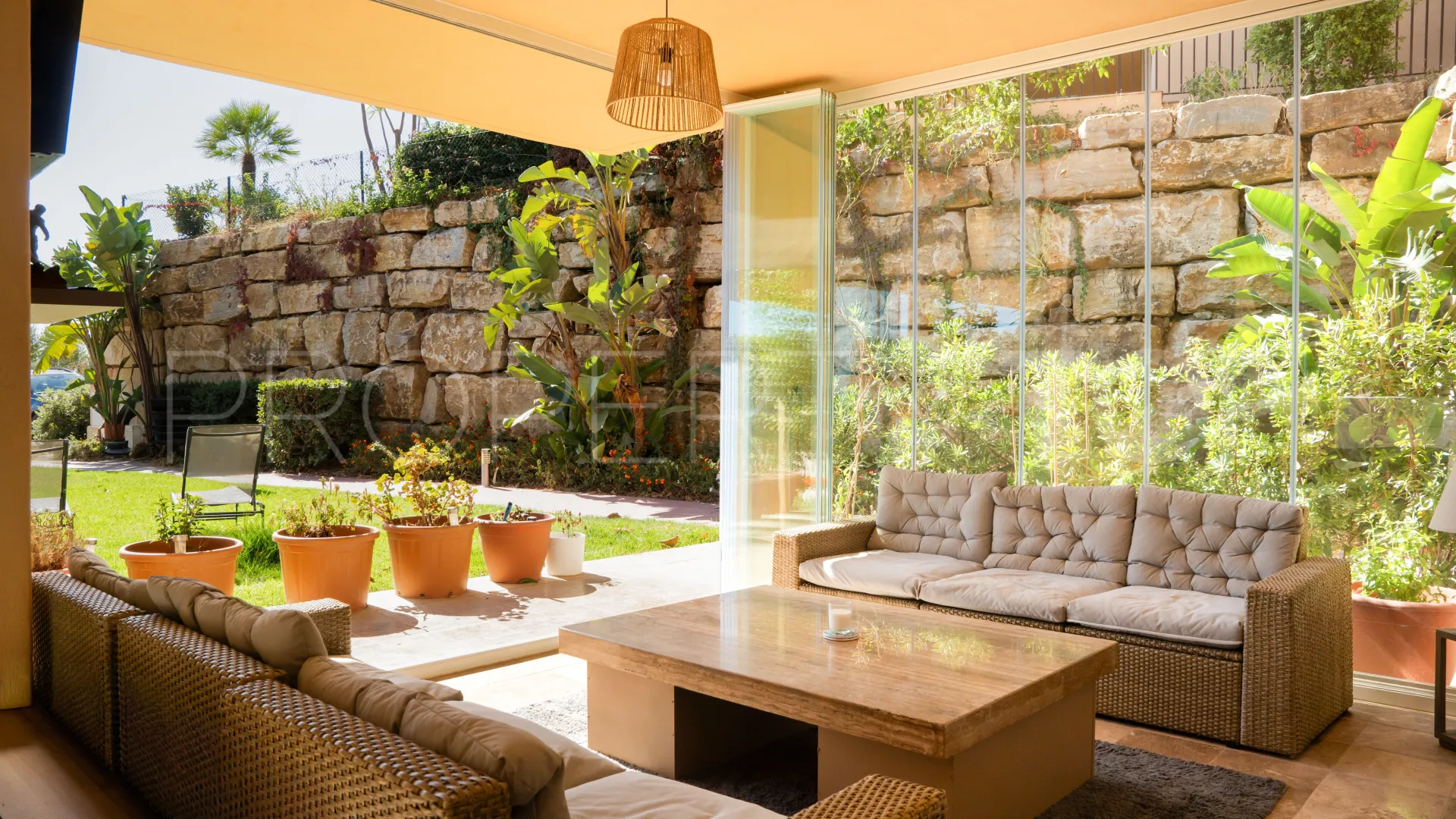 Benahavis, apartamento planta baja en venta