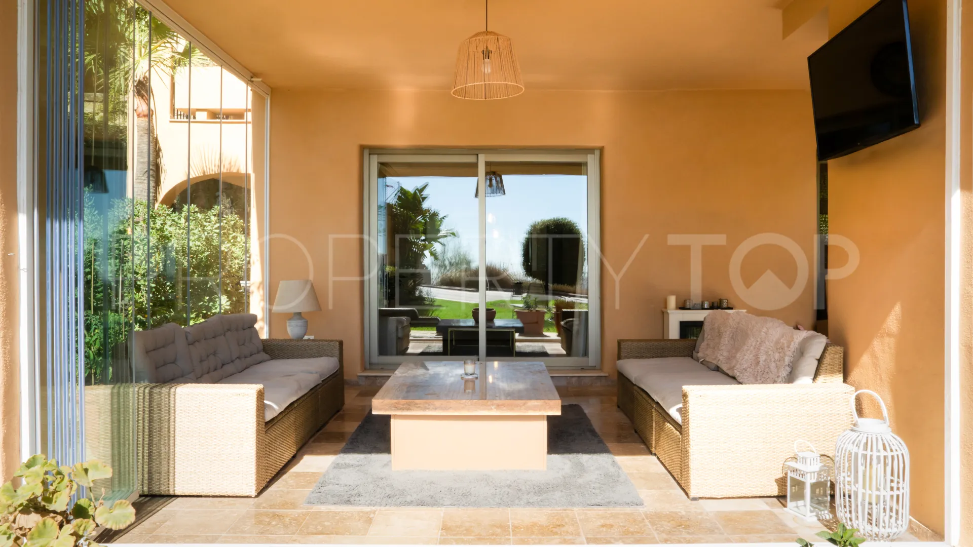 Benahavis, apartamento planta baja en venta