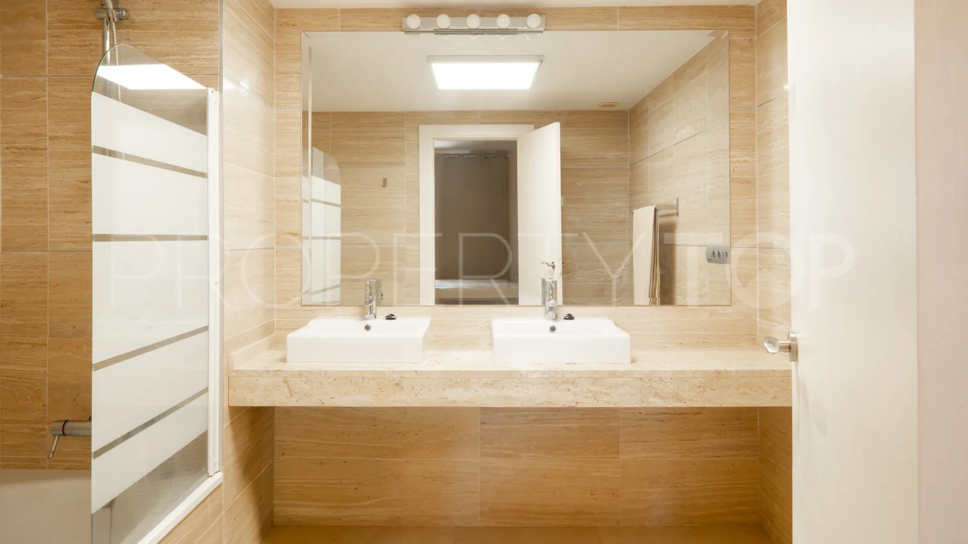 Benahavis, apartamento planta baja en venta