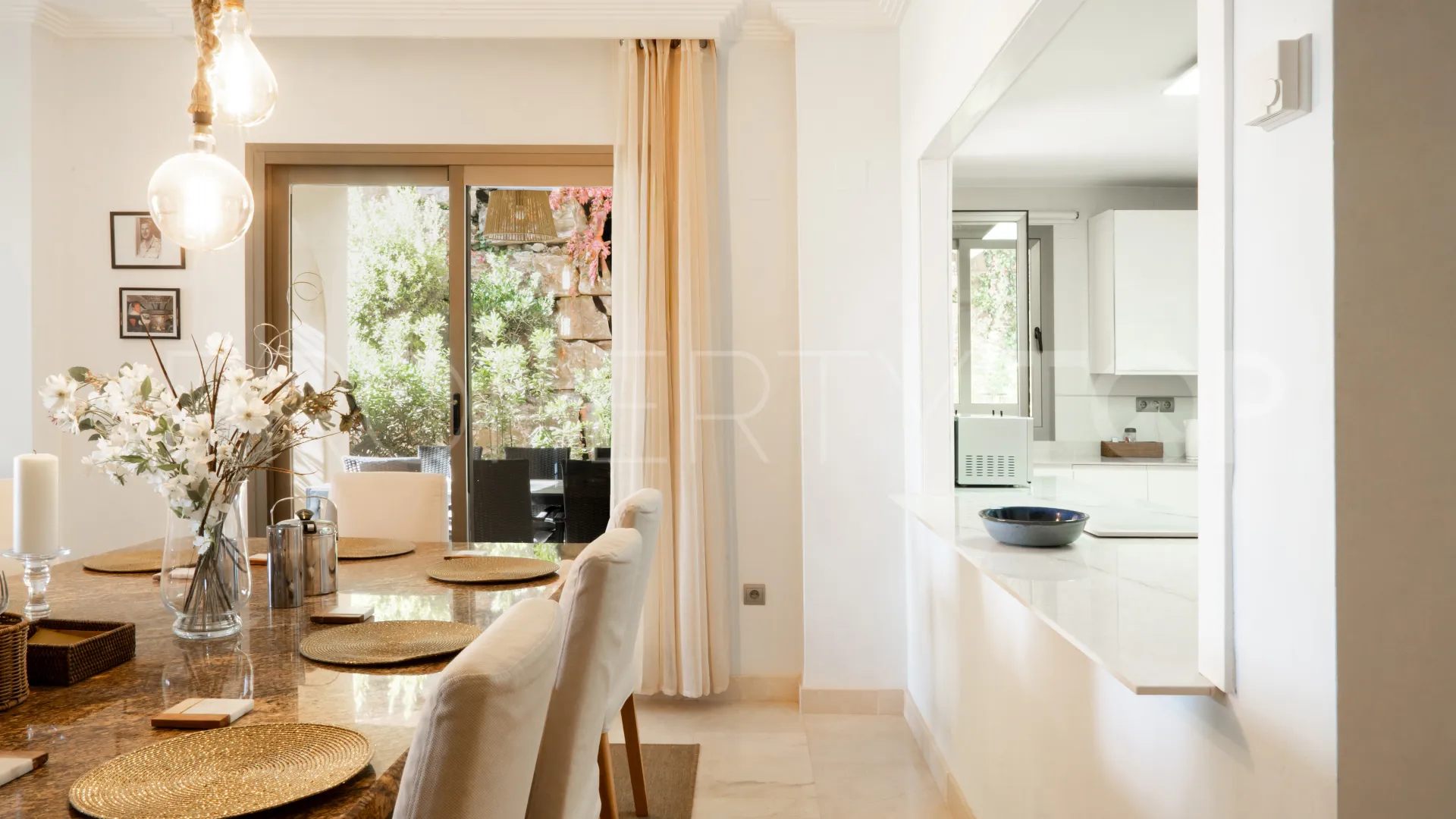 Benahavis, apartamento planta baja en venta