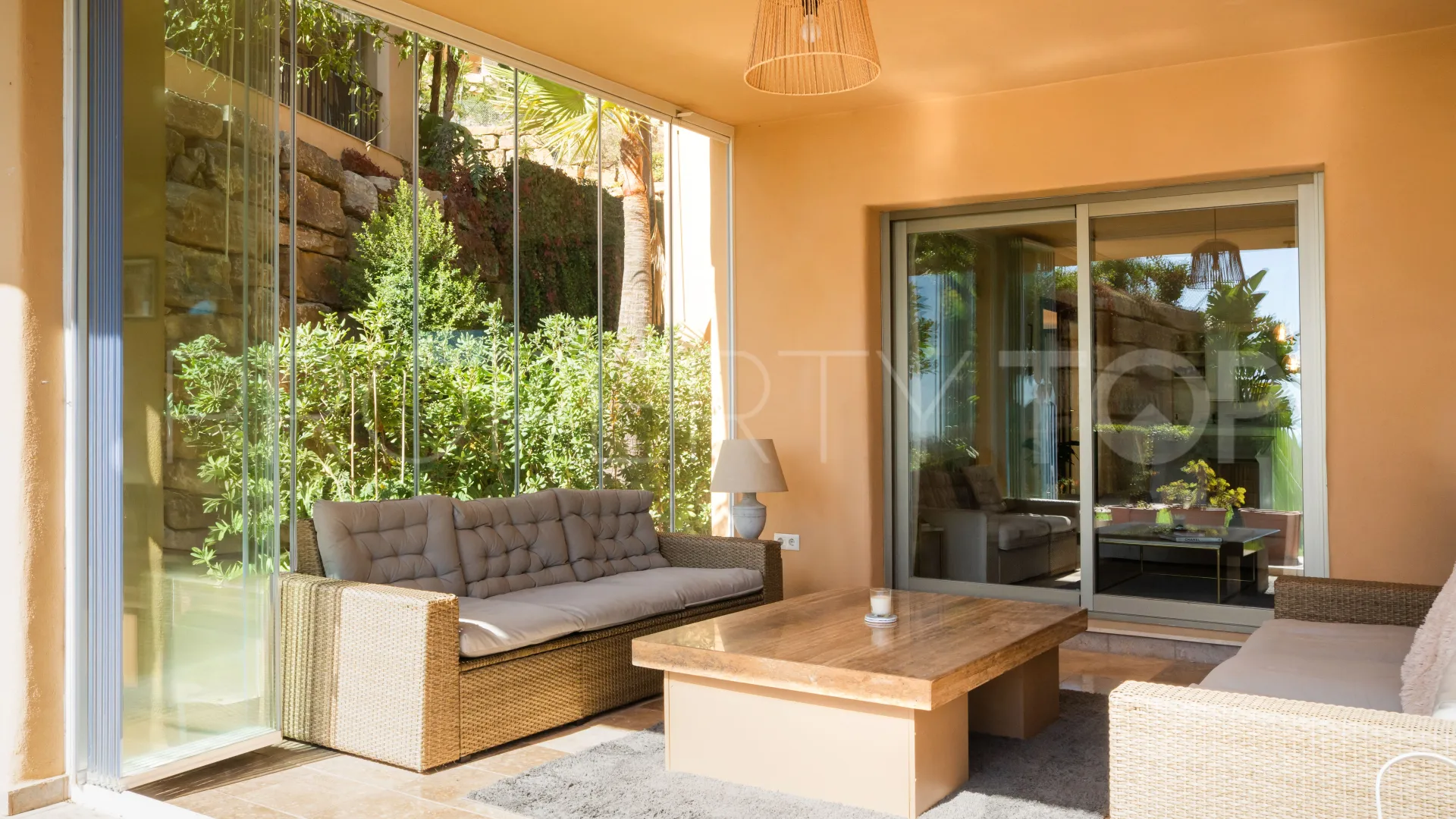 Benahavis, apartamento planta baja en venta