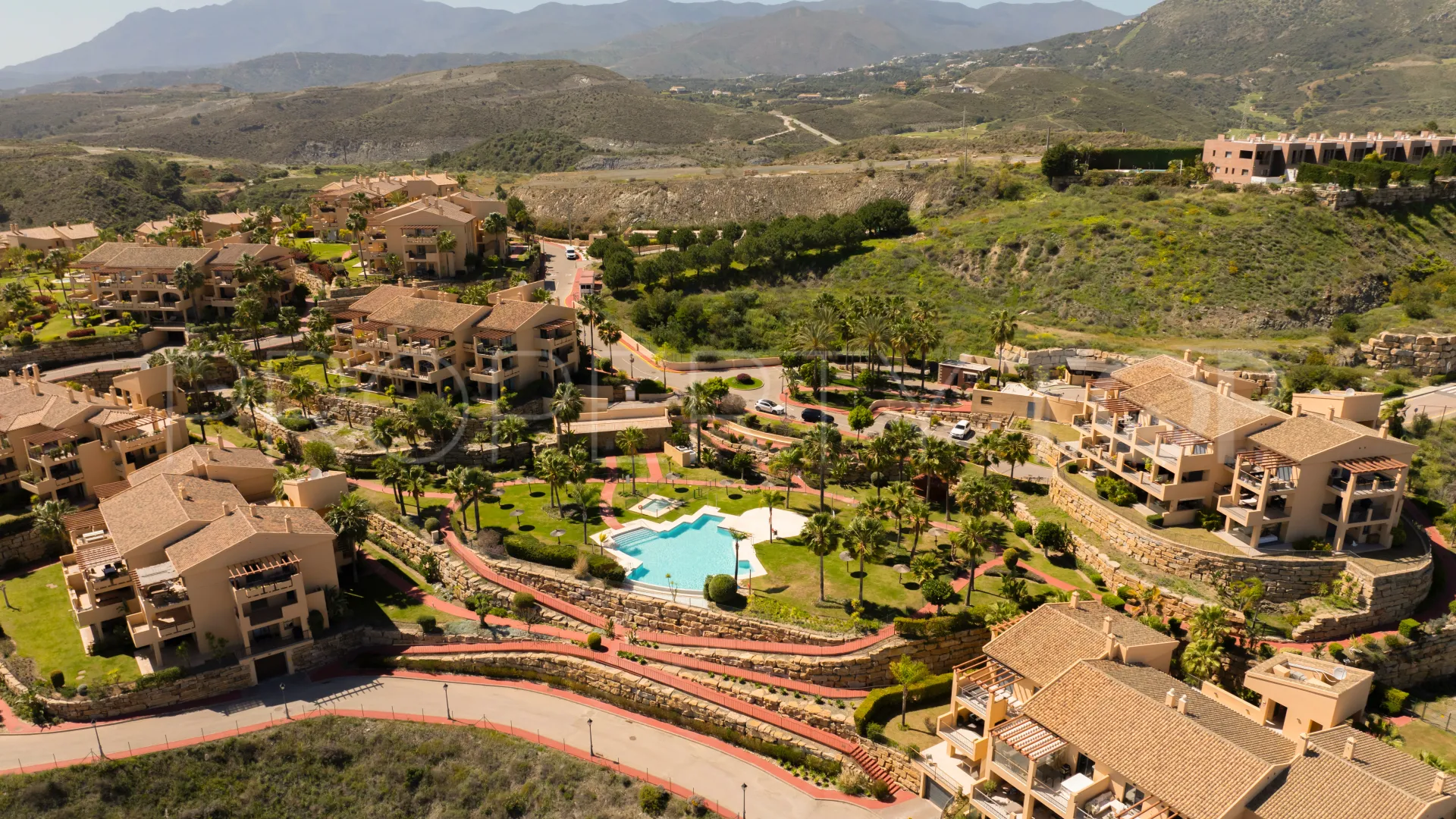 Benahavis, apartamento planta baja en venta