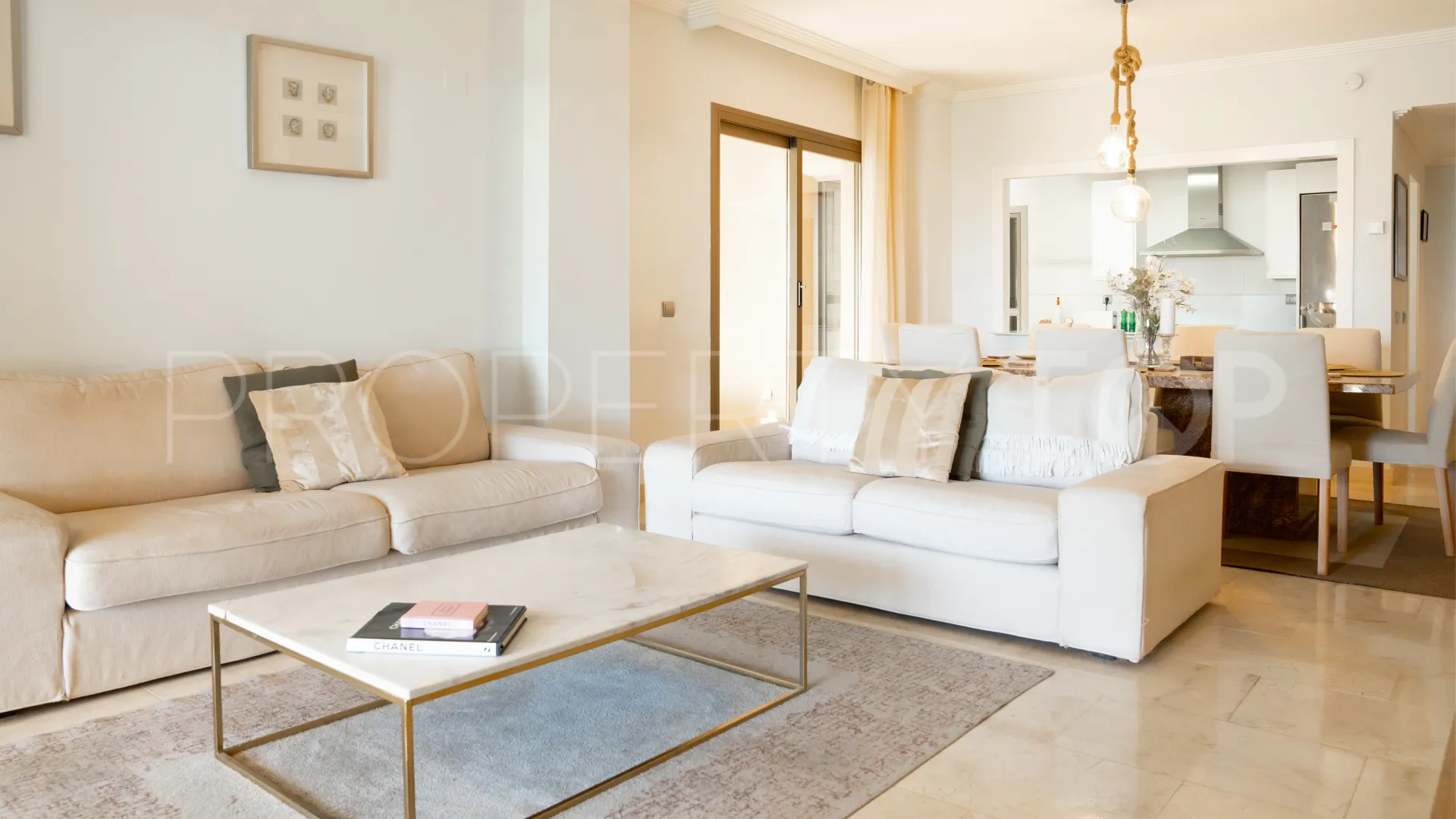 Benahavis, apartamento planta baja en venta