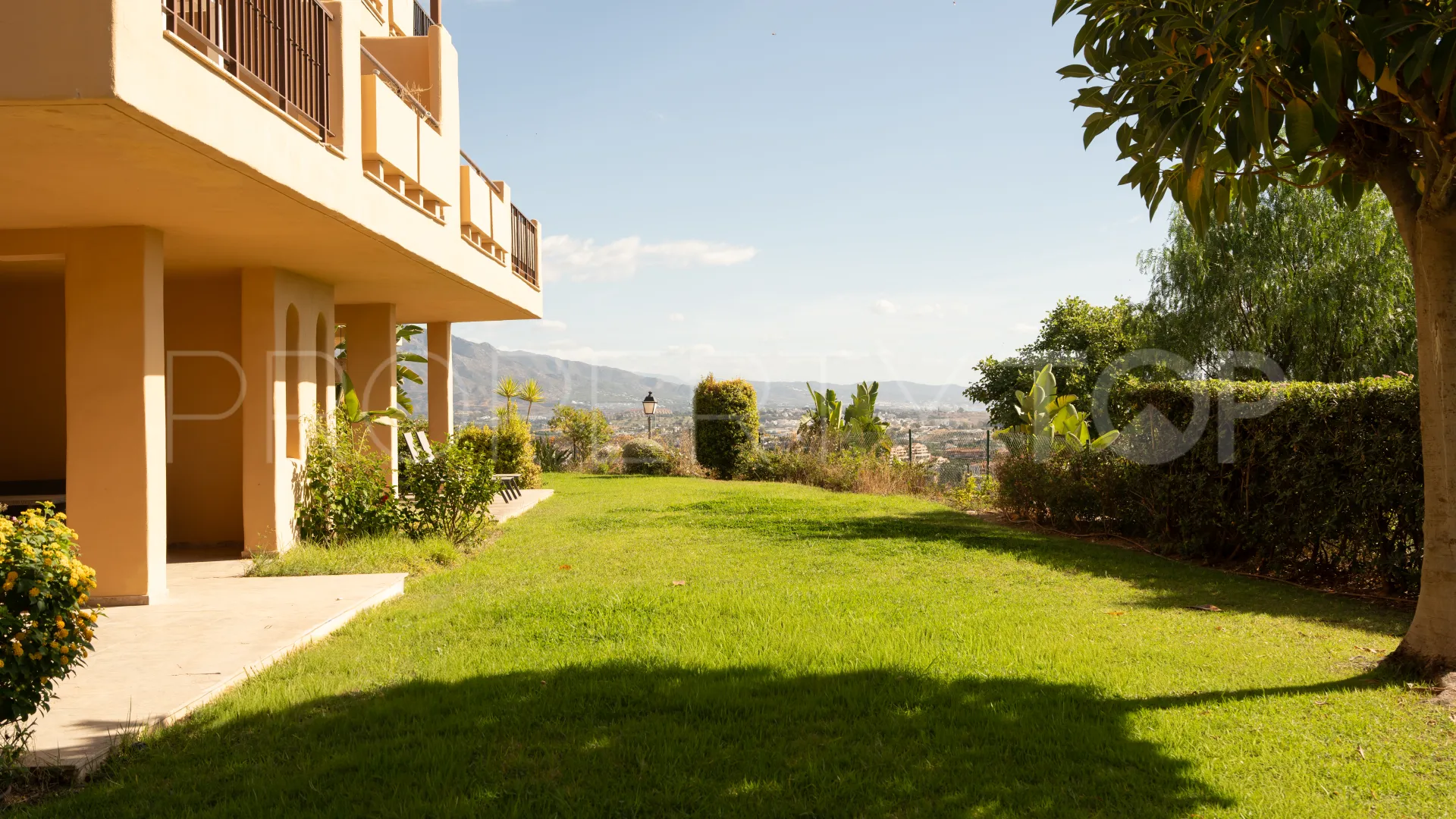 Benahavis, apartamento planta baja en venta