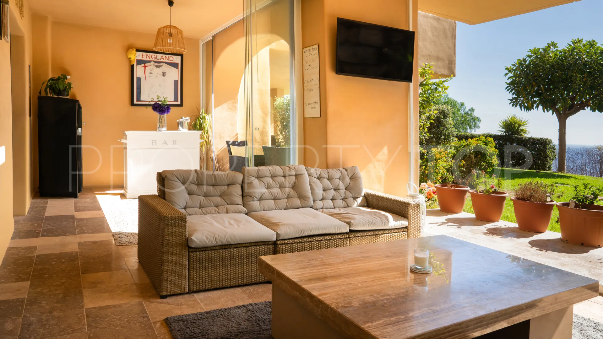 Benahavis, apartamento planta baja en venta