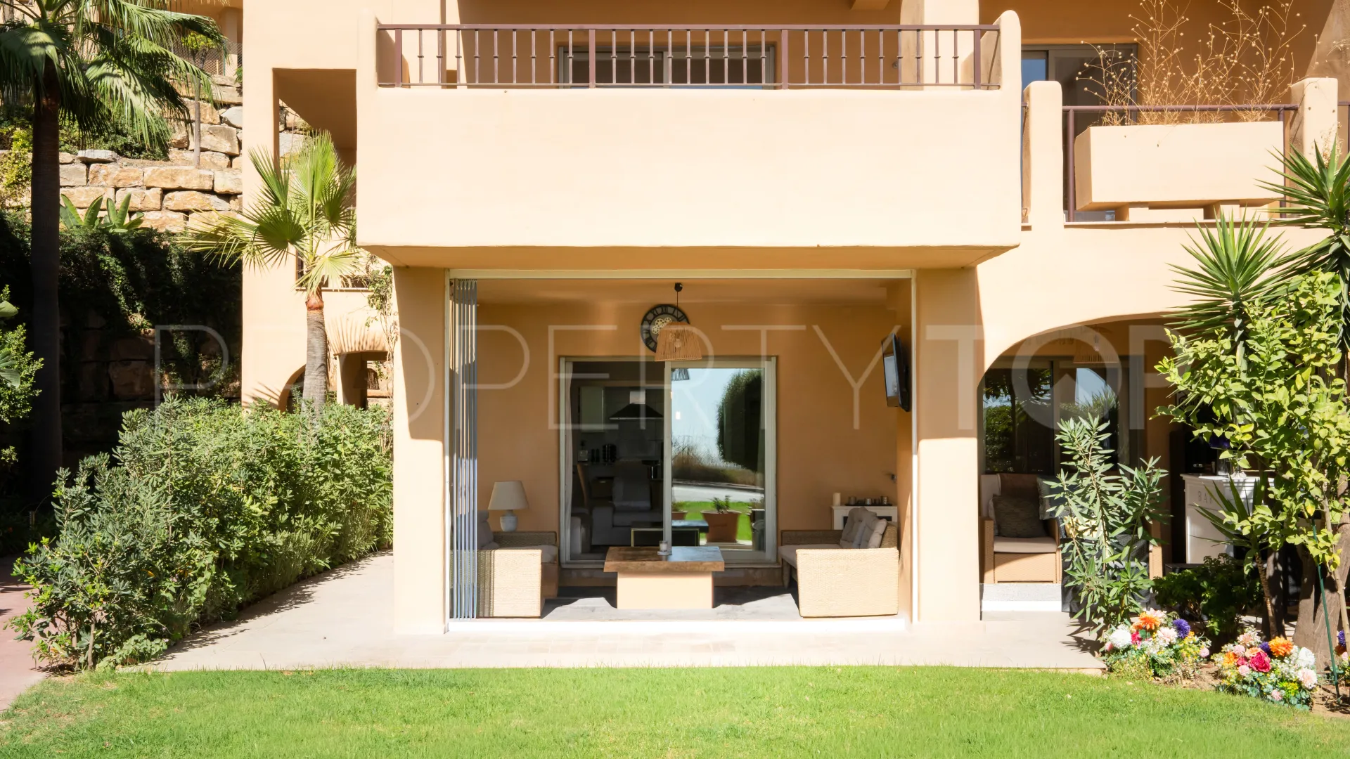 Benahavis, apartamento planta baja en venta